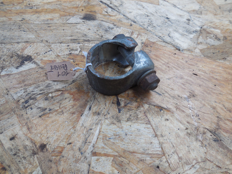 collier de fixation selle mobylette peugeot  101 / 102