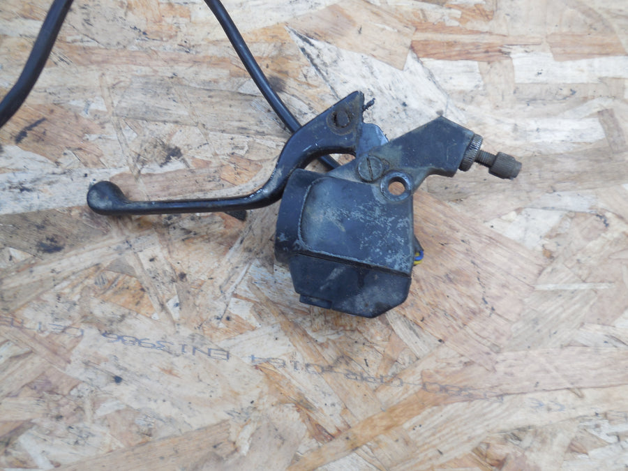 comodo /cocote / levier d embrayage peugeot  sx  8