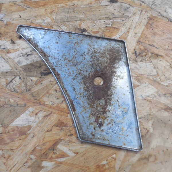 cache boite a outils motobécane