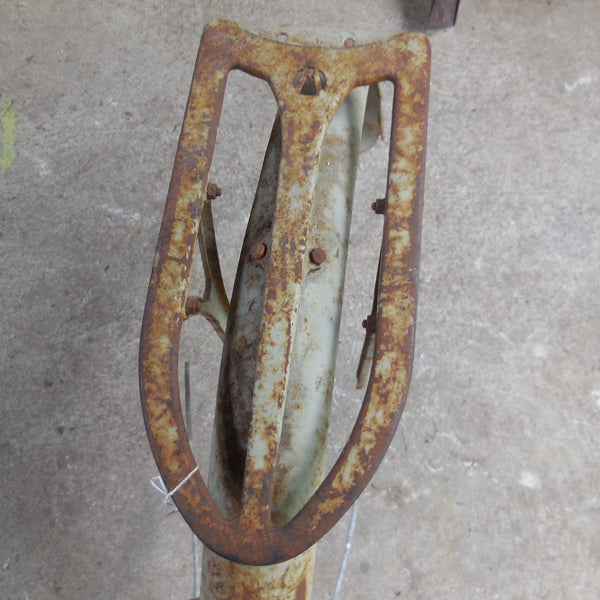 GARDE BOUE AR  AV 32