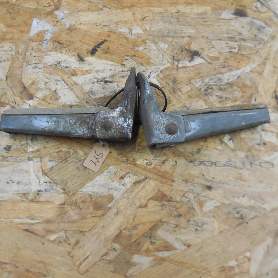 paire de cale pieds  mobylette  bb  rallye