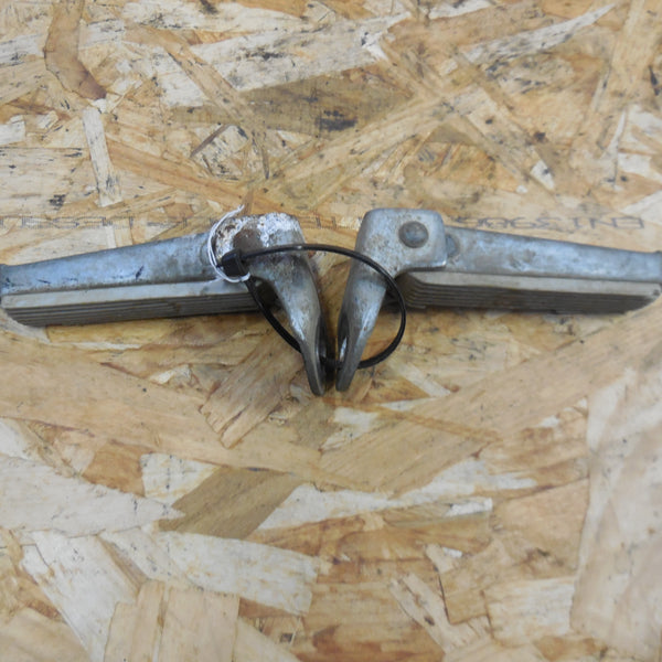 paire de cale pieds  mobylette  bb  rallye