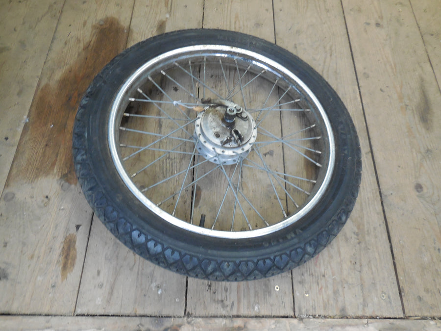 jante  avec  pneu  peugeot  bb rallye