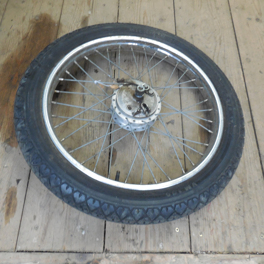 jante  avec  pneu  peugeot  bb rallye