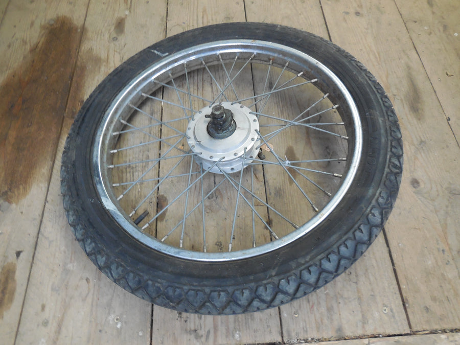 jante  avec  pneu  peugeot  bb rallye