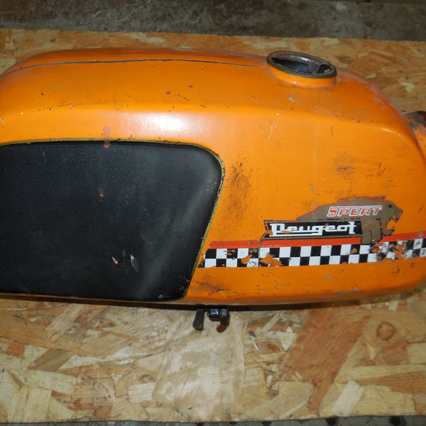 RESERVOIR  peugeot  104