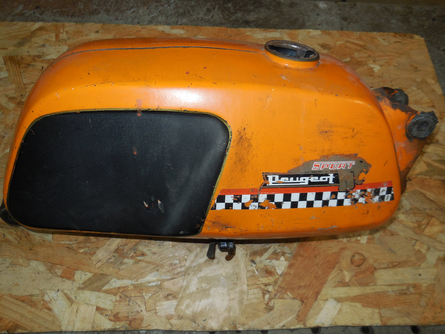 RESERVOIR  peugeot  104