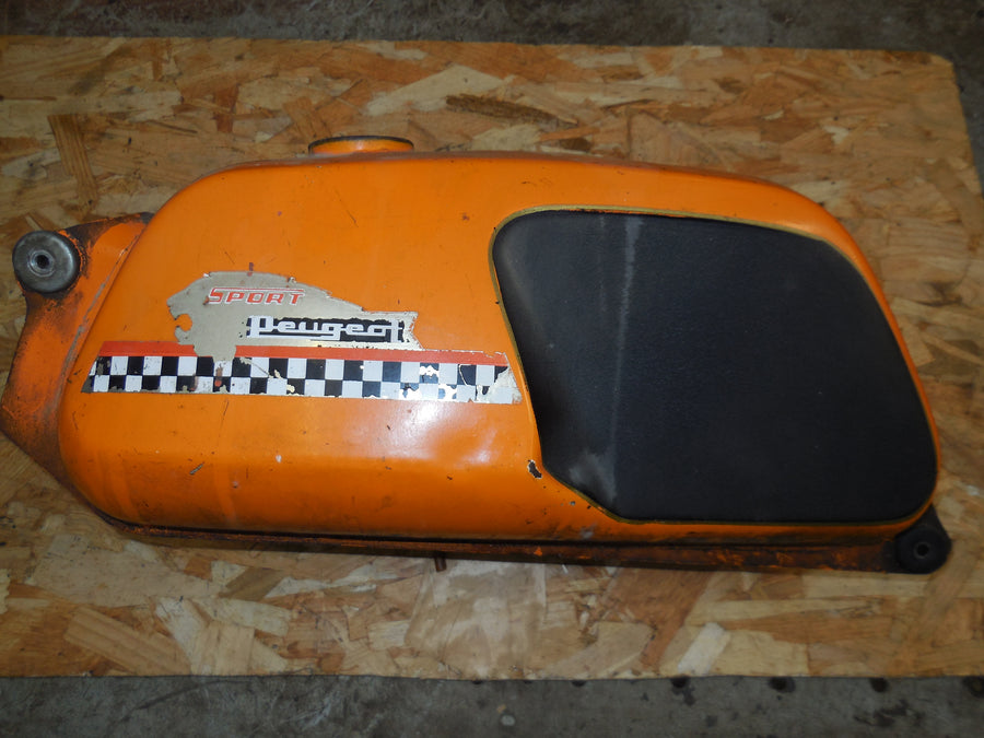 RESERVOIR  peugeot  104