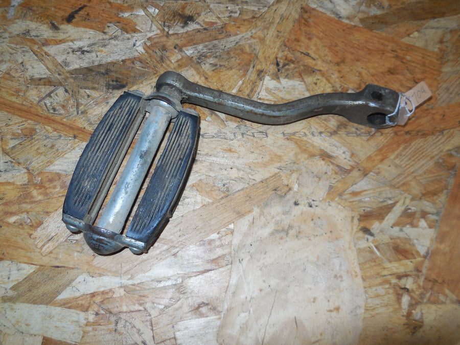 pedale mobylette peugeot  104