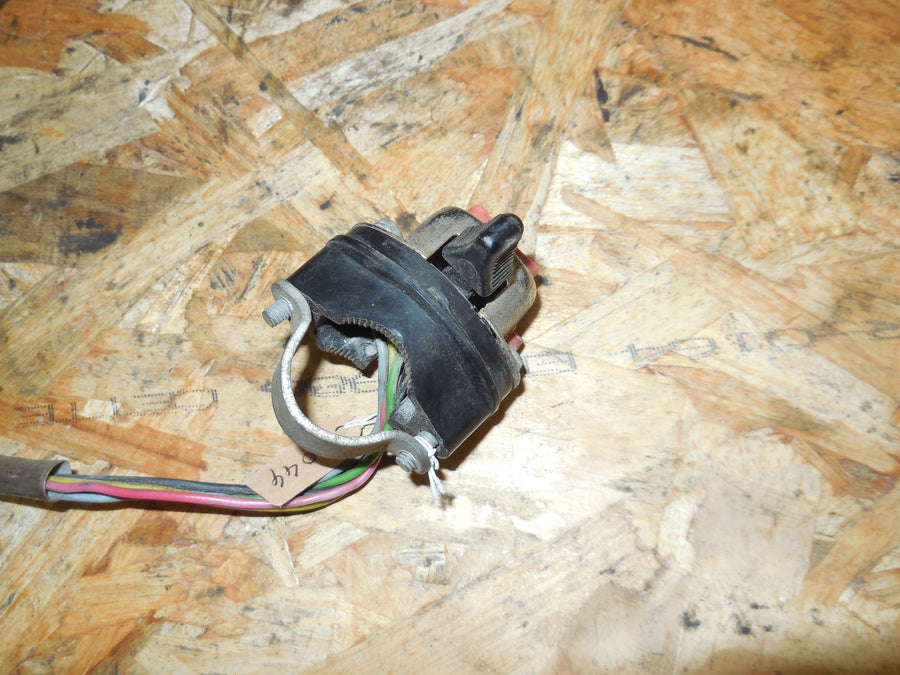 comodo /interupteur peugeot  104