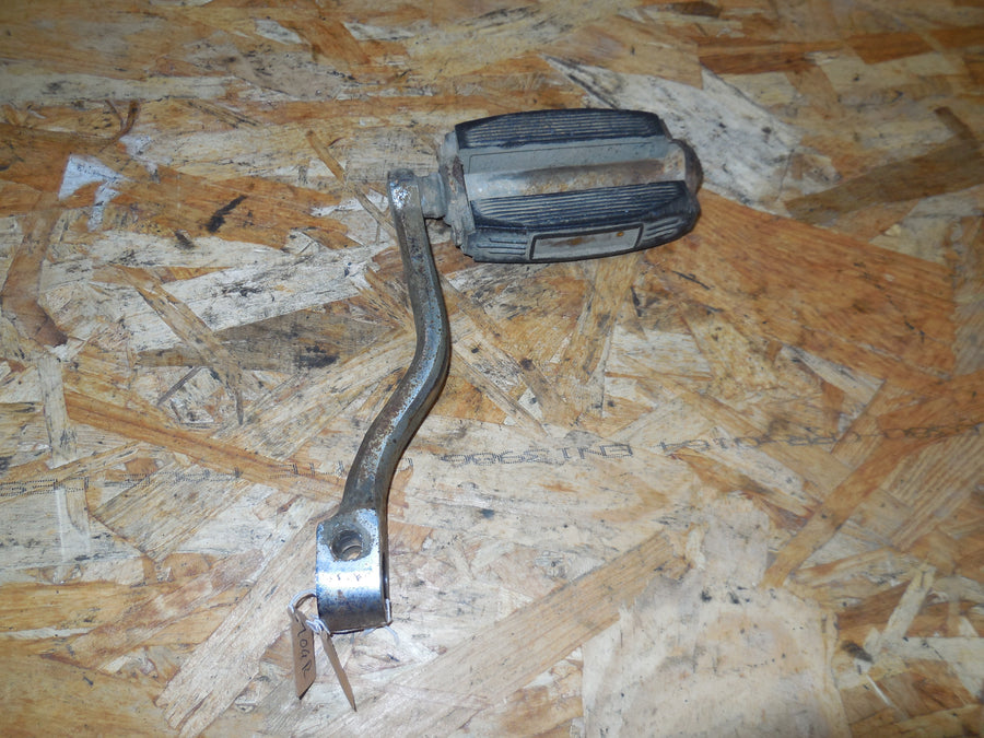 pedale mobylette  peugeot 104