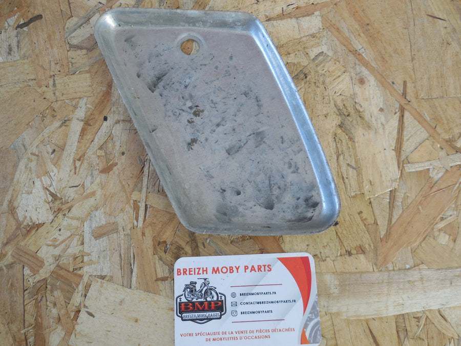 cache boite a outils MOTOBECANE  AV