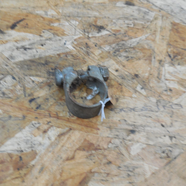 collier de fixation selle mobylette motobecane  av 89