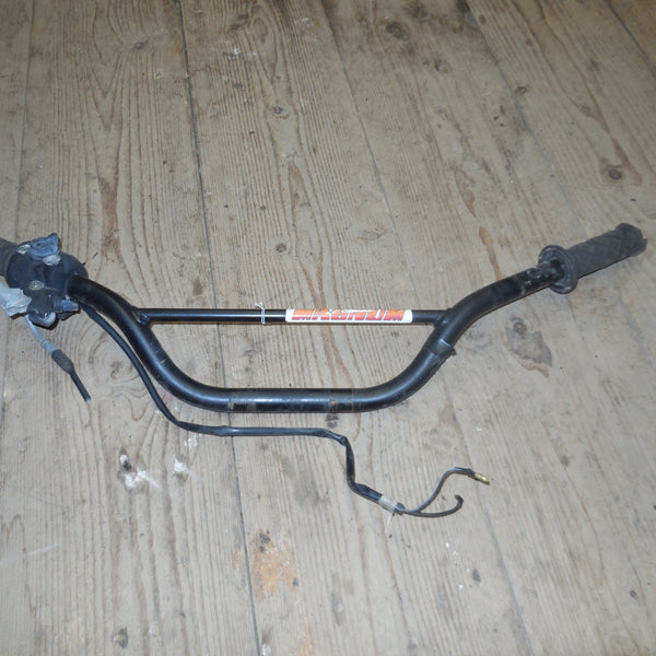 guidon yamaha  50 dt