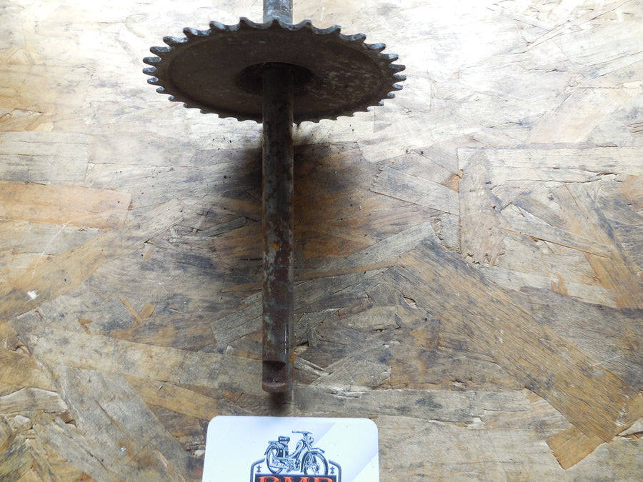 axe de pedalier mobylette