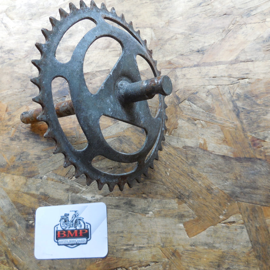 axe de pedalier mobylette