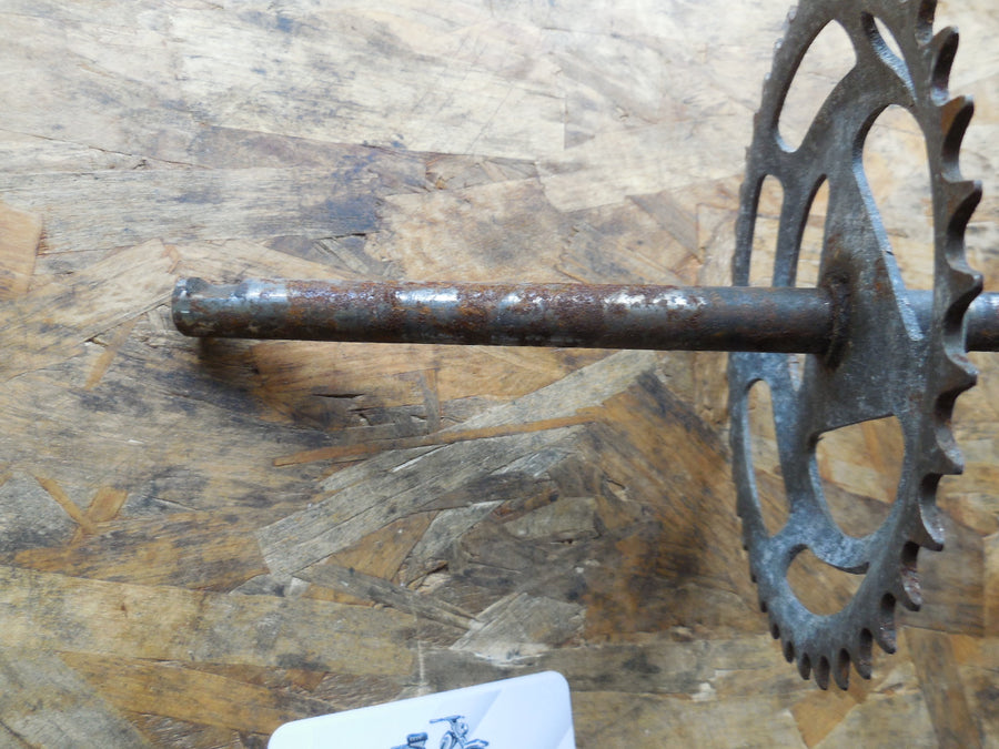 axe de pedalier mobylette