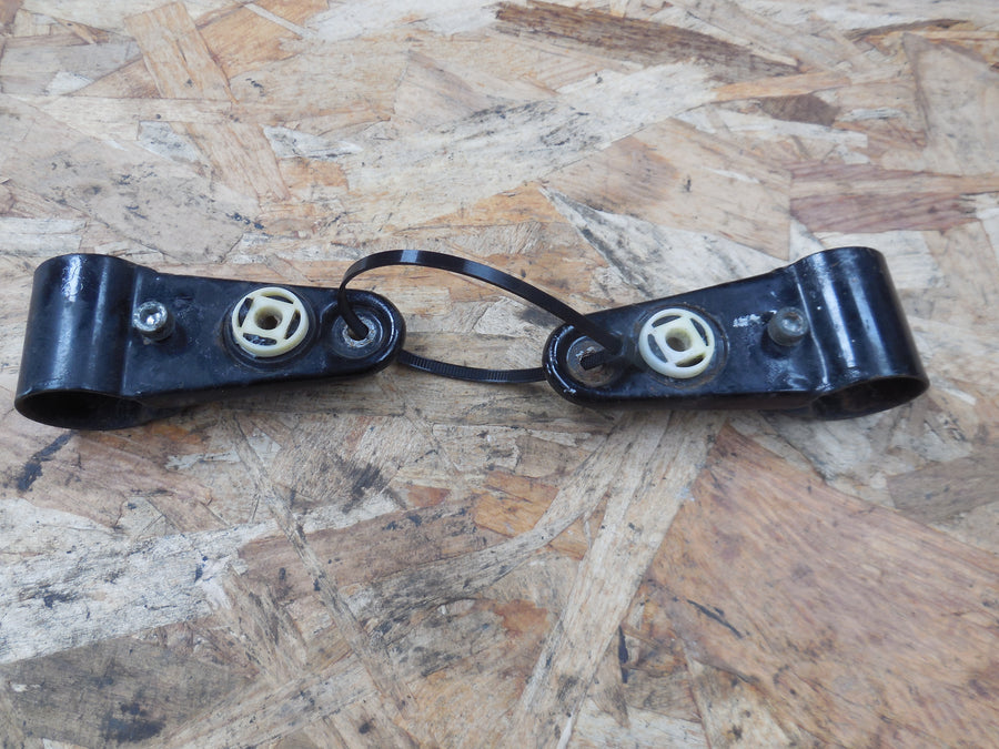 patte de fixation phare motobecane  ew  80