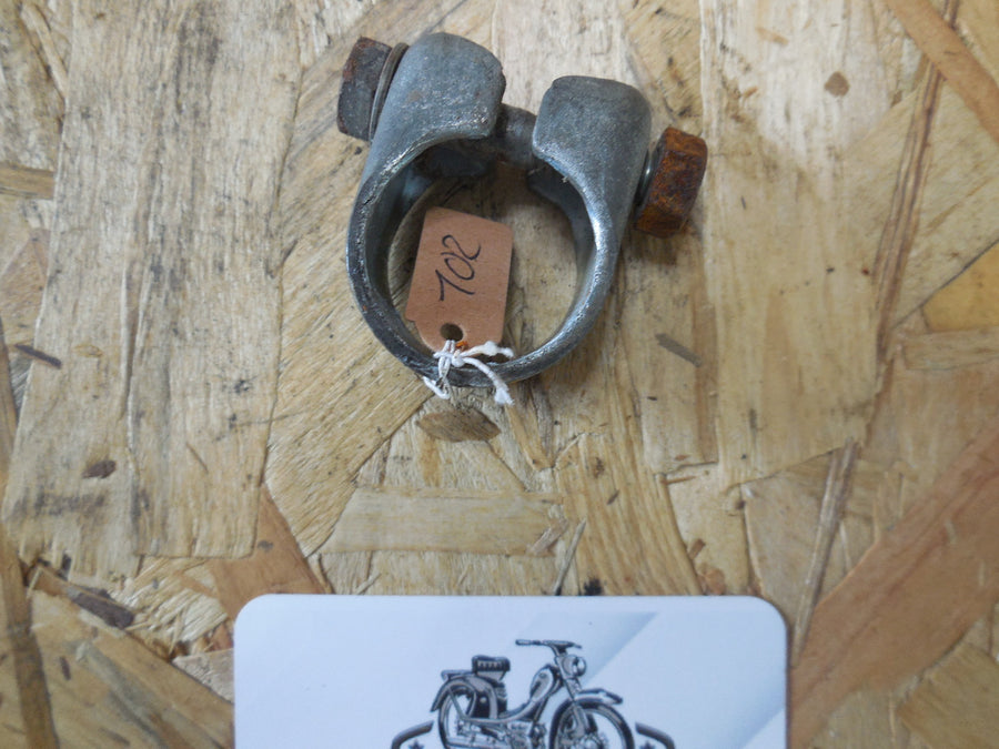 collier de fixation selle mobylette peugeot  102