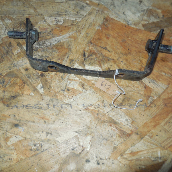 patte de fixation garde boue  motobecane ew 80