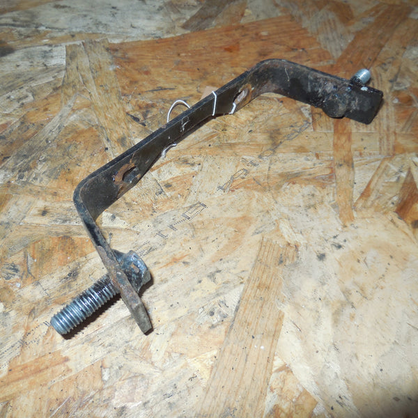patte de fixation garde boue  motobecane ew 80