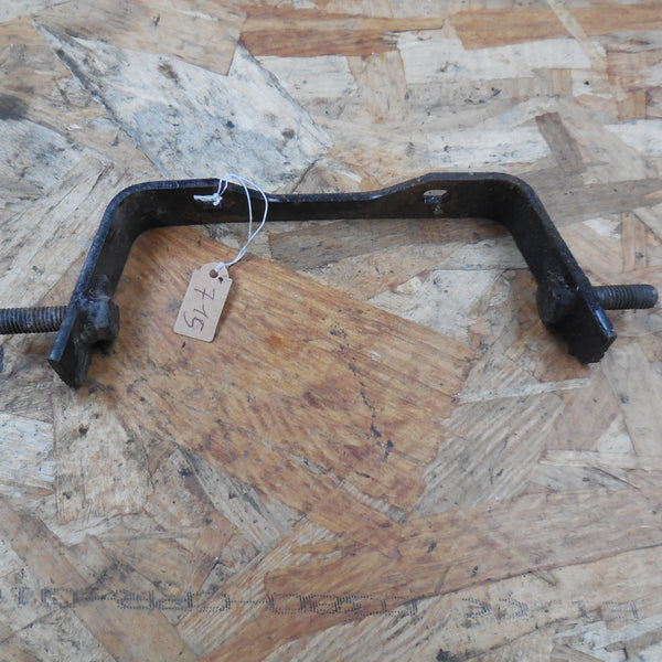 PATTE DE FIXATION garde boue  motobecane  ew 80