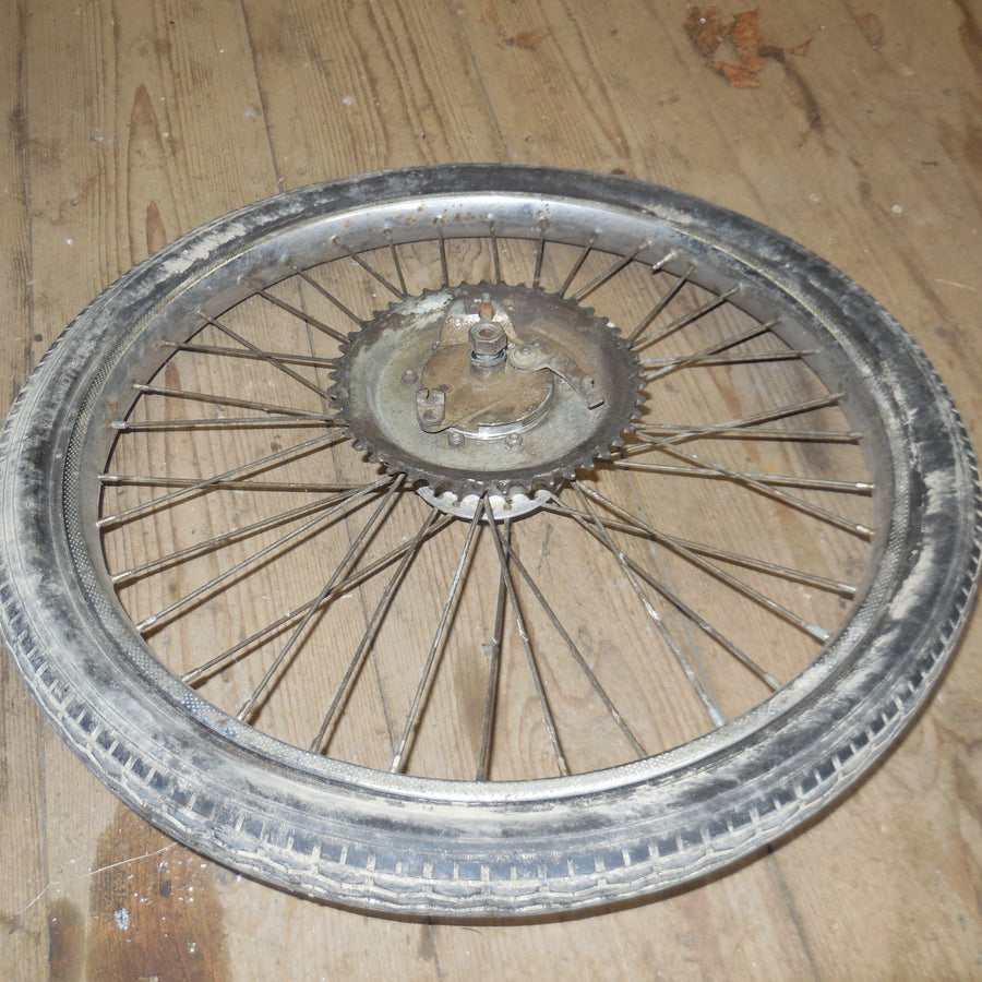 jante / roue peugeot  102