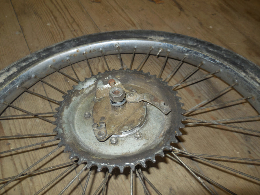 jante / roue peugeot  102