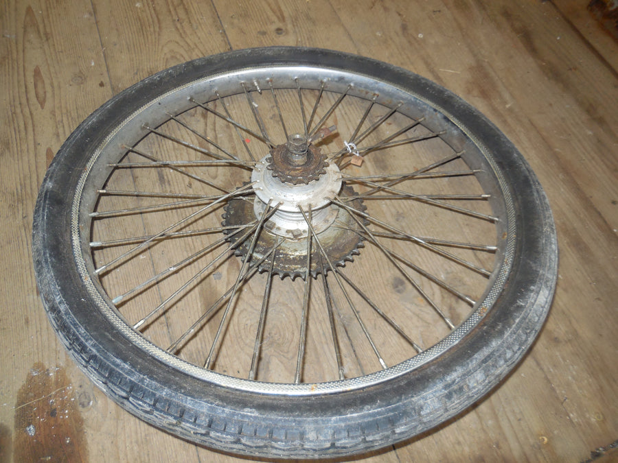 jante / roue peugeot  102