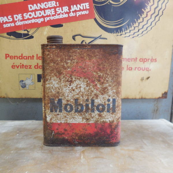 Bidon ancien Mobiloil