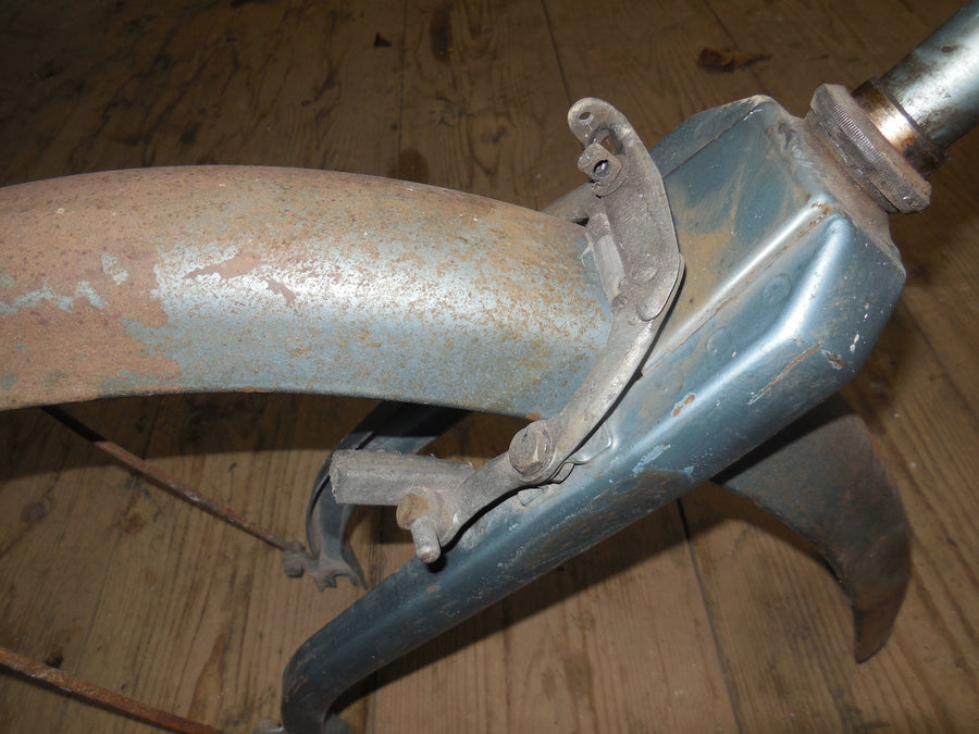 fourche / garde boue   bb  peugeot