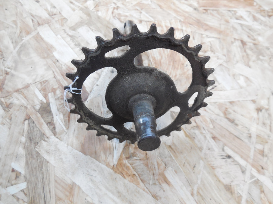 axe de pedalier BB peugeot