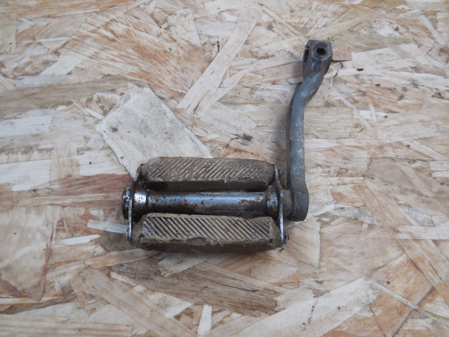 pedale mobylette BB  peugeot