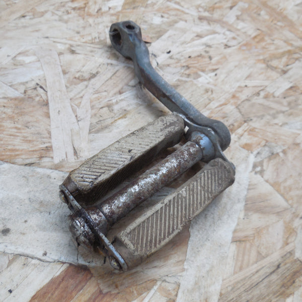 pedale mobylette BB  peugeot