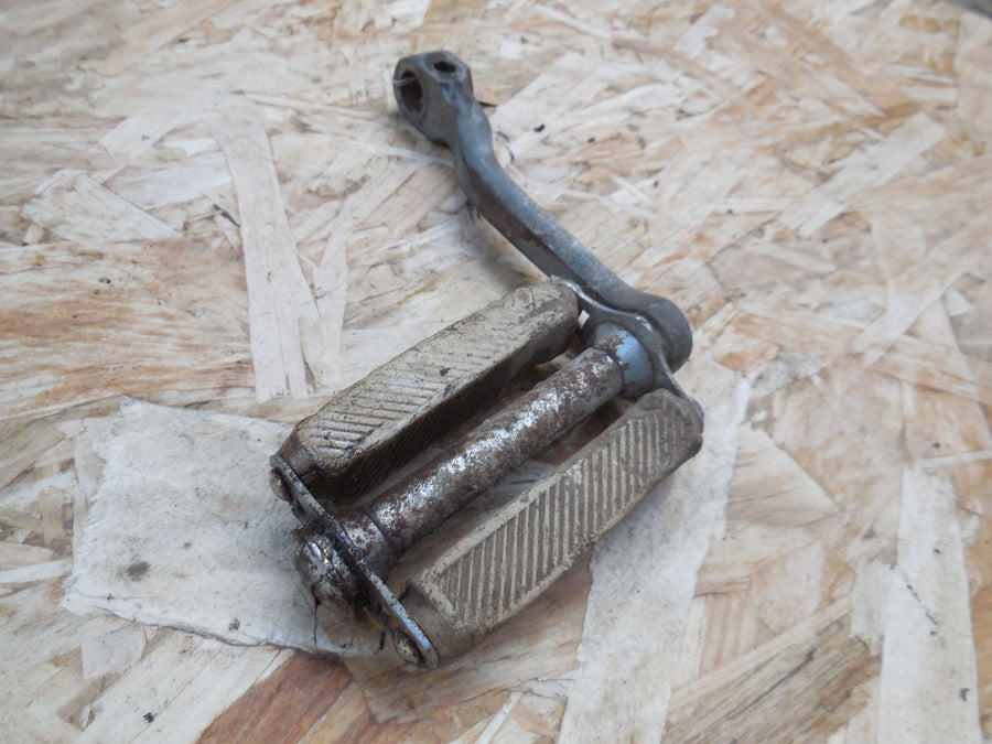 pedale mobylette BB  peugeot
