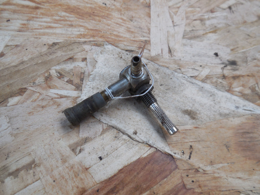 robinet réservoir BB peugeot