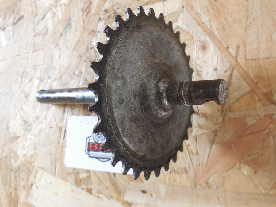 axe de pedalier  peugeot  102