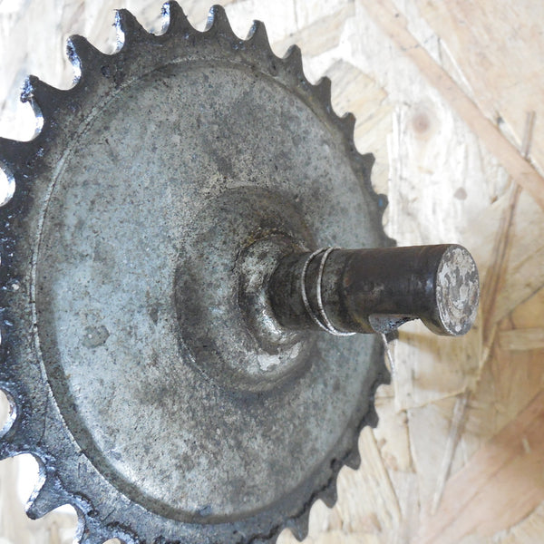 axe de pedalier  peugeot  102