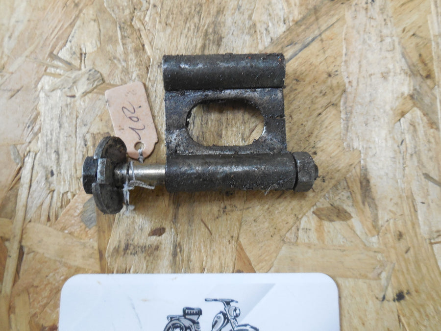 patte fe fixation moteur  peugeot  102