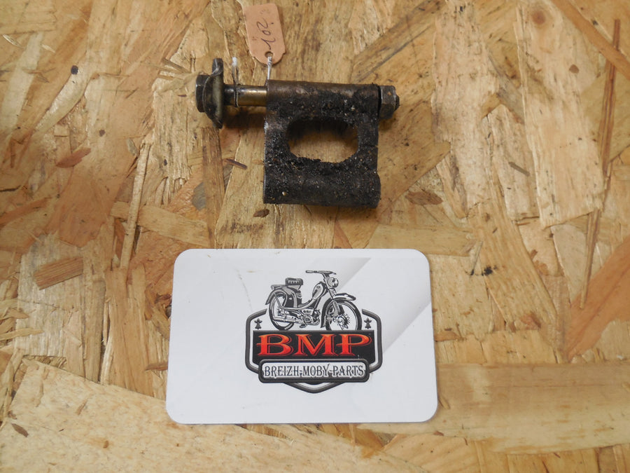 patte fe fixation moteur  peugeot  102