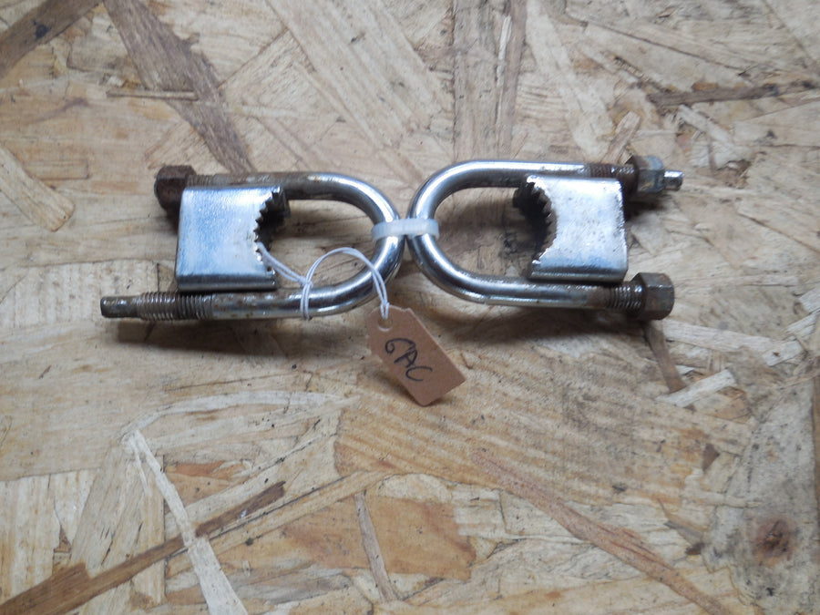 pontet de fourche moto gac