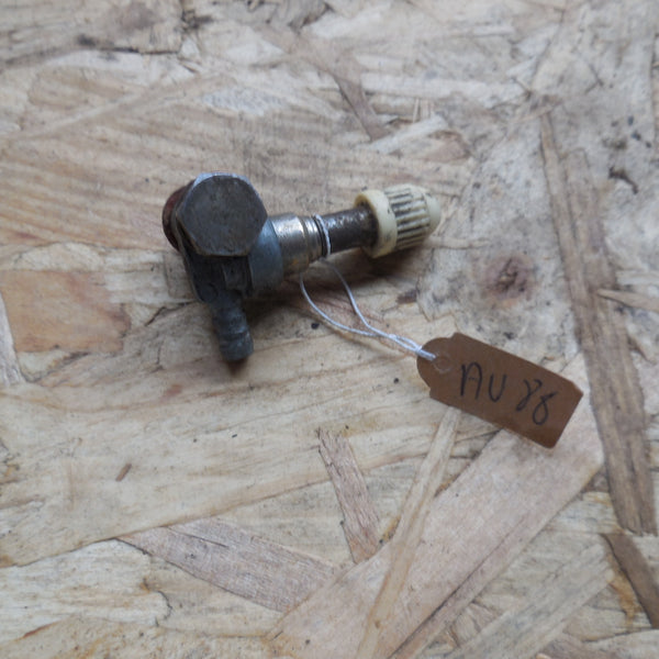 robinet réservoir  motobécane  av 88