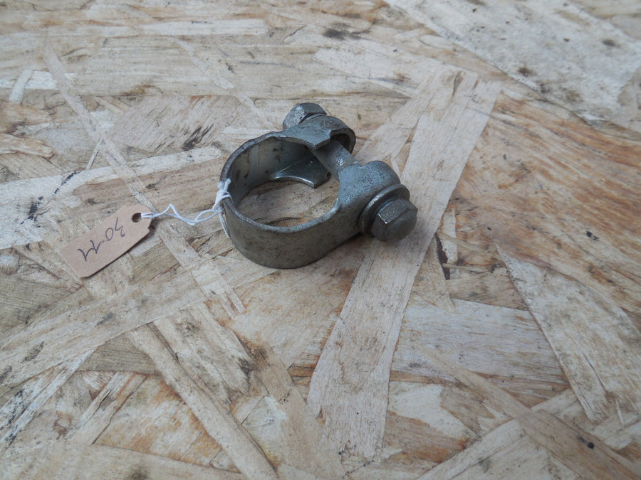 collier de fixation selle mobylette