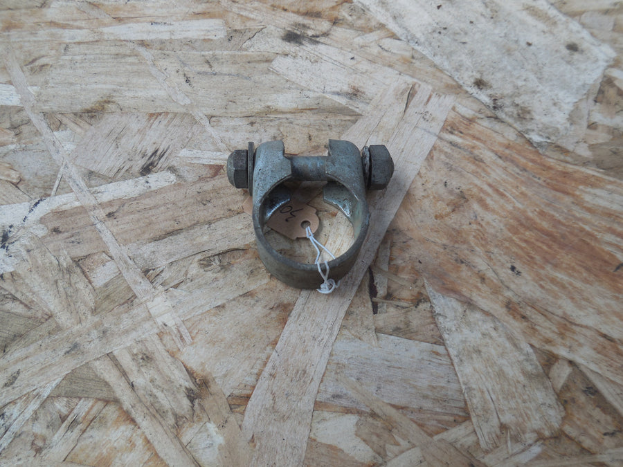 collier de fixation selle mobylette