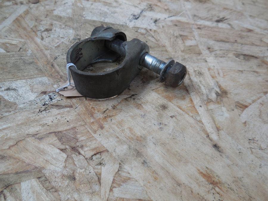 collier de fixation selle mobylette