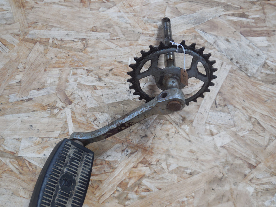 axe de  pedalier  motobécane  40