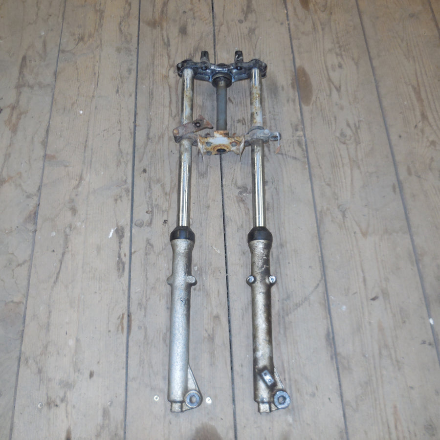 fourche  honda mt8