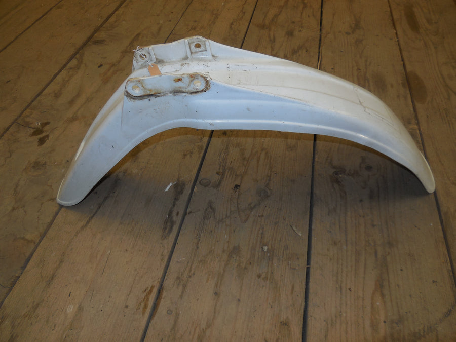 garde boue  av  honda  mt8
