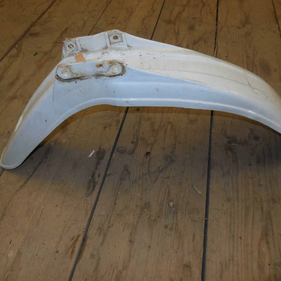 garde boue  av  honda  mt8