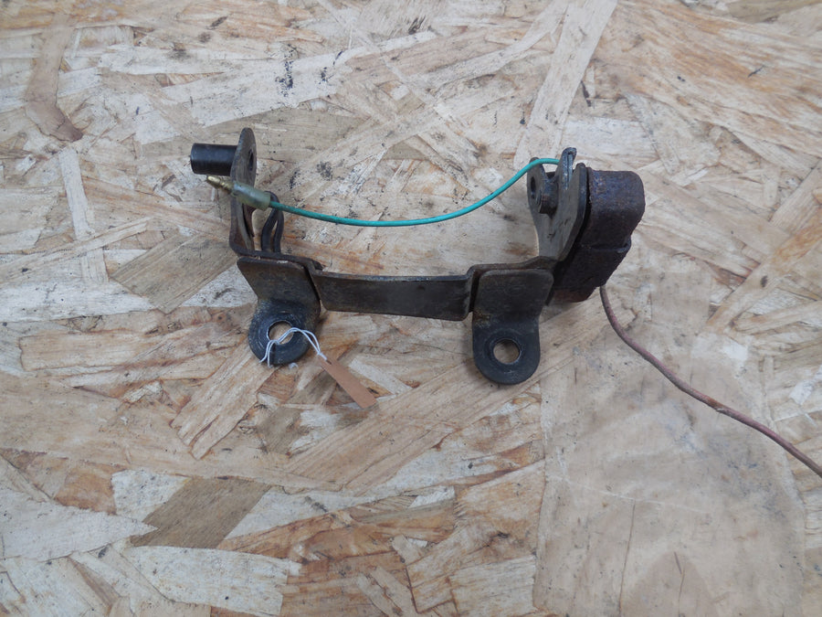 support plaque phare honda mt8